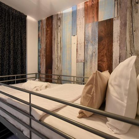 Discover Comfort: Charming & Spacious Apartment In The Old Town Bukarest Exterior foto